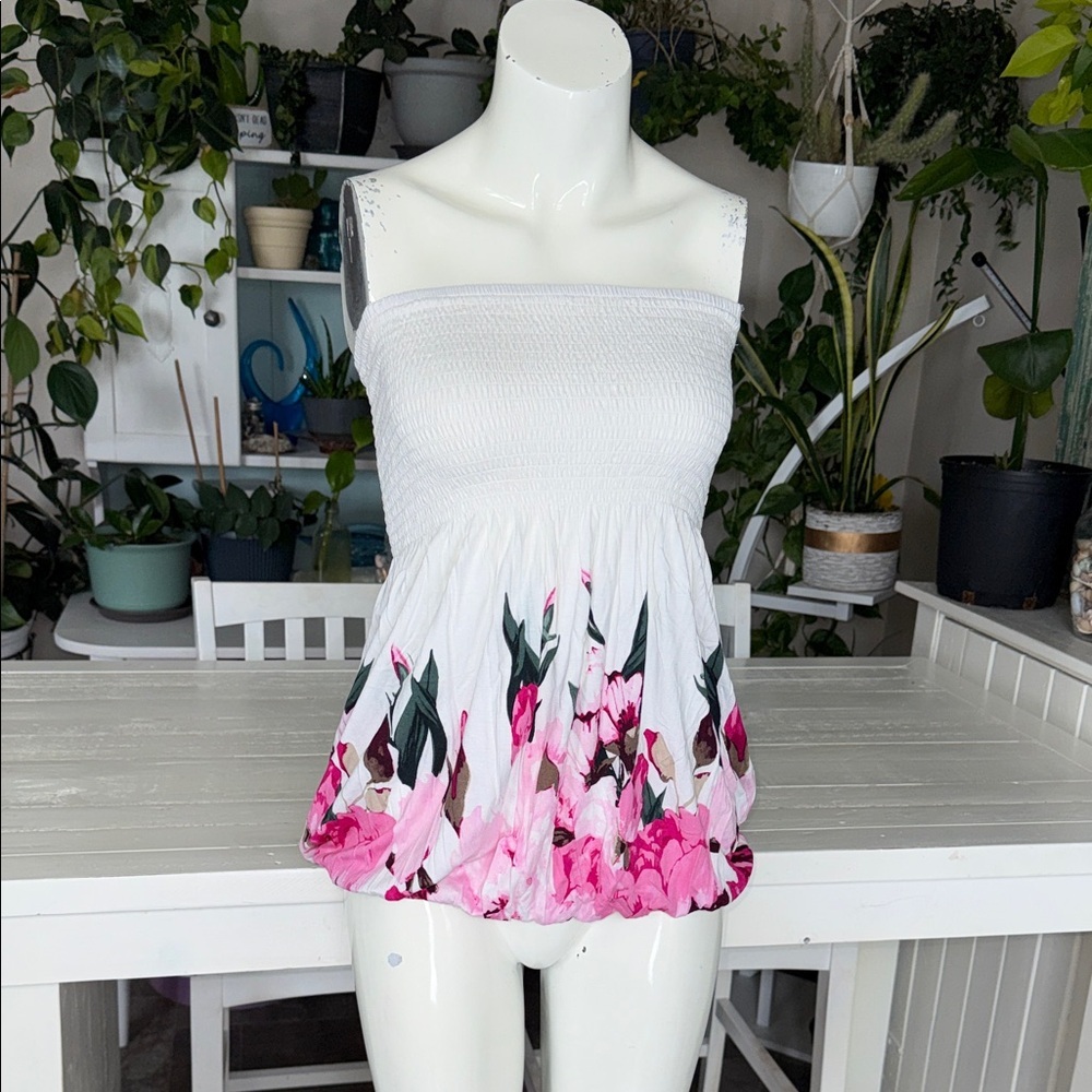 Suzy Shier Smocked Strapless Floral Bubble Hem halter Top NWOT XS will fit S